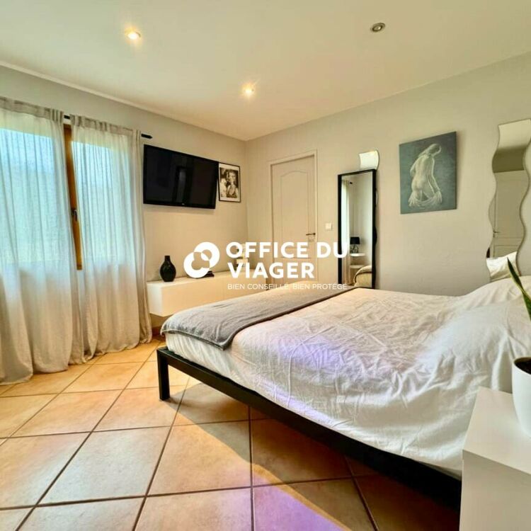 Maison - 4 pièces - 142 m²