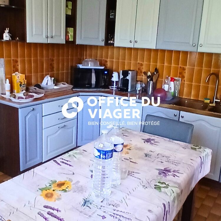 Maison  - 4 pièces - 150 m²