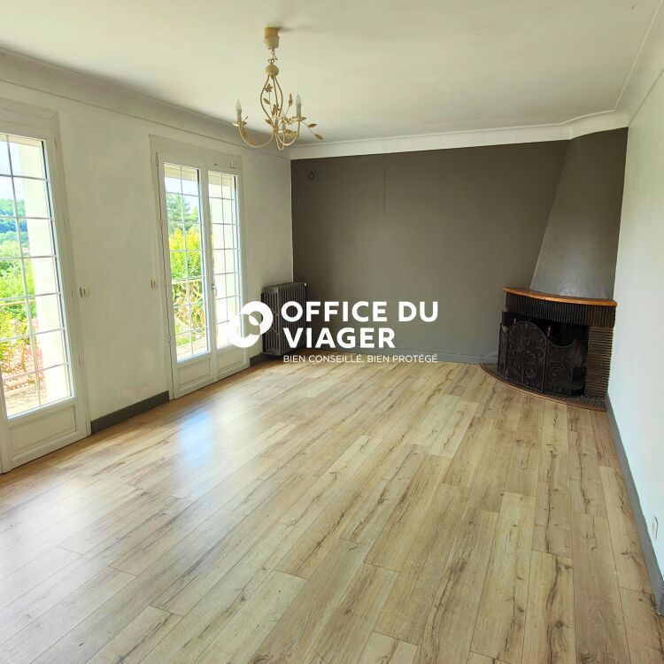 Maison - 8 pièces - 216,63 m²