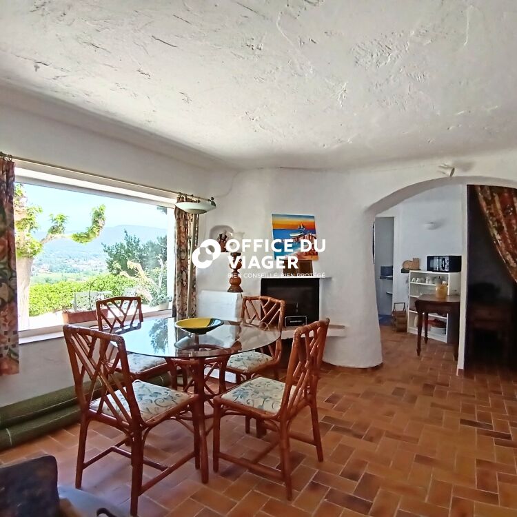 Maison - 5 pièces - 174.51 m²