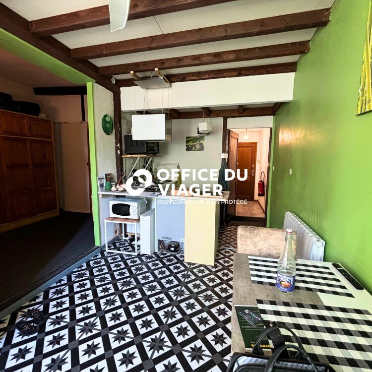 Immeuble - 5 appartements - 233,70 m²