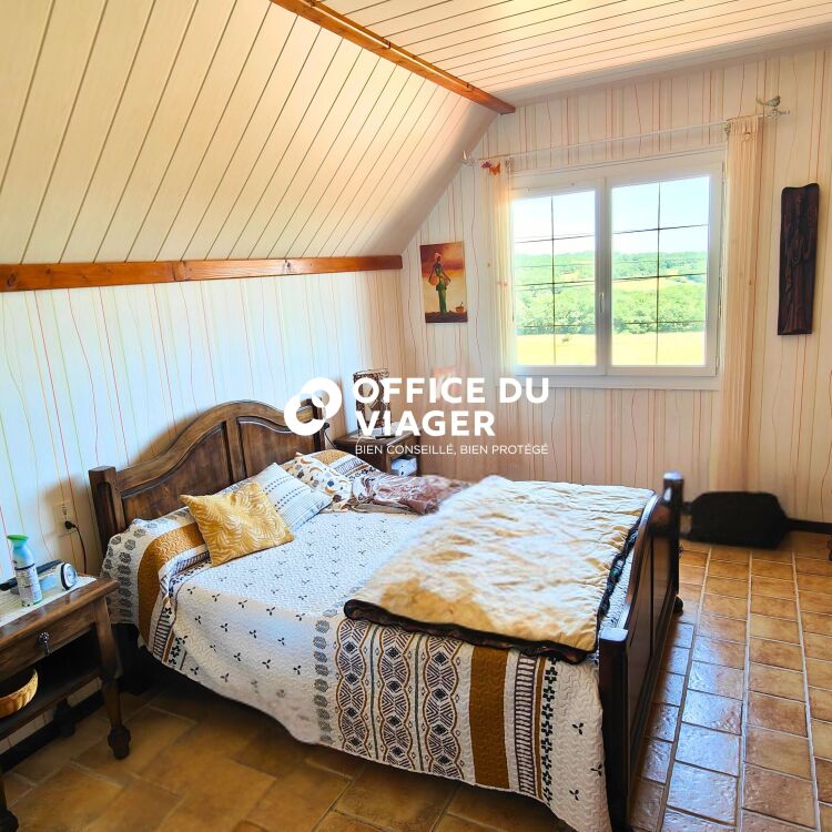 Maison - 7 pièces - 158 m²