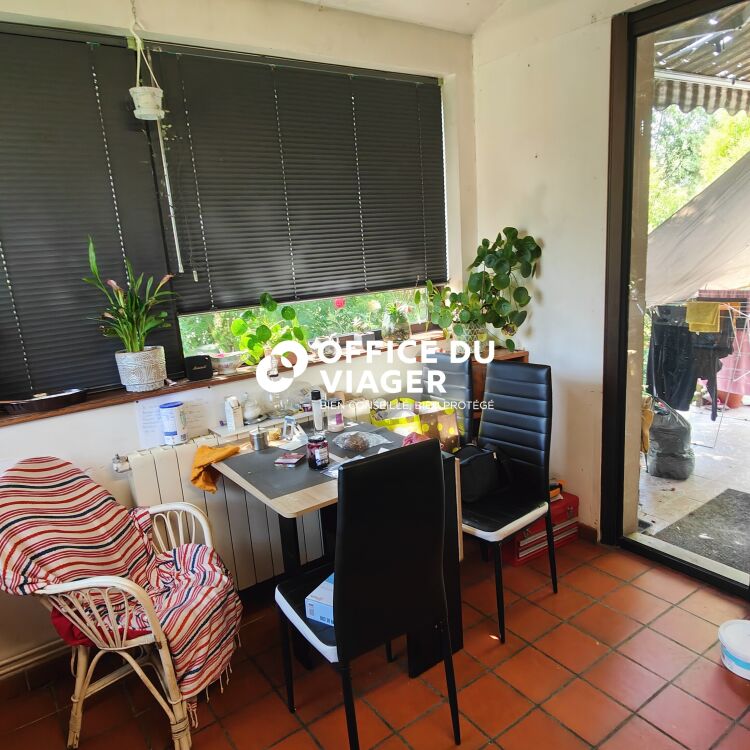 Maison - 9 pièces - 225 m²