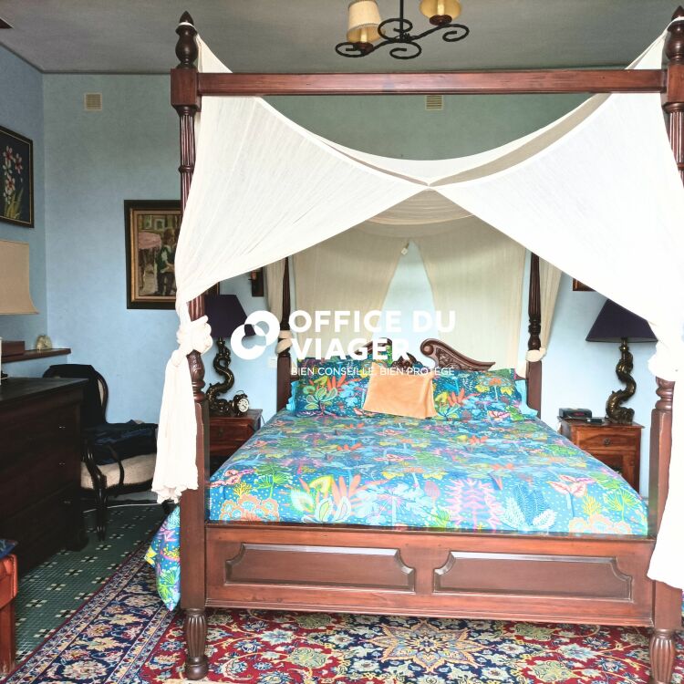 Maison - 5 pièces - 160 m²