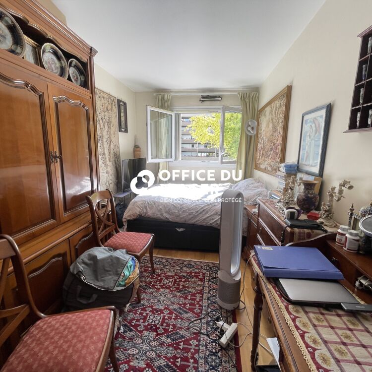 Appartement- 3 pièces - 74,30 m²
