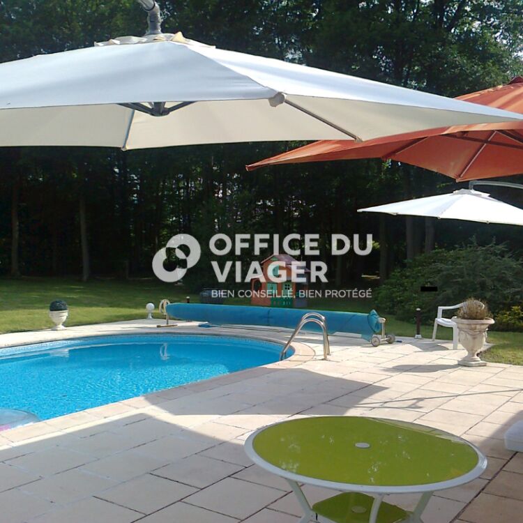Maison - 8 pièces - 346 m²