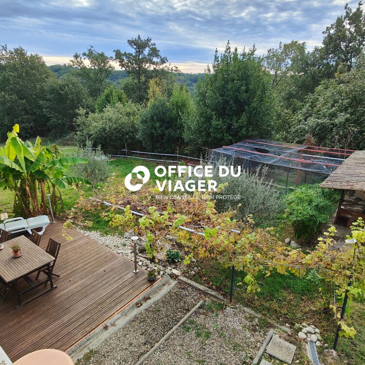 Maison - 4 pièces - 160 m²