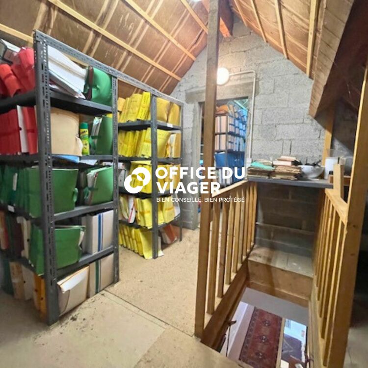 Maison - 7 pièces - 254 m²