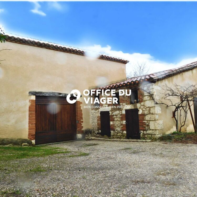 Maison - 6 pièces - 196 m²