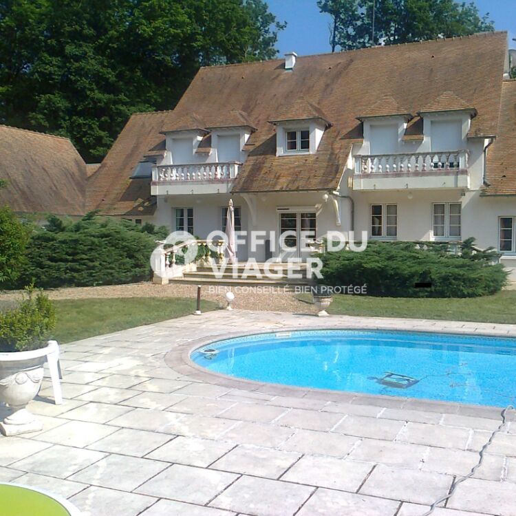 Maison - 8 pièces - 346 m²