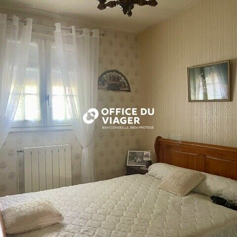 Maison - 5 pièces -  106 m²