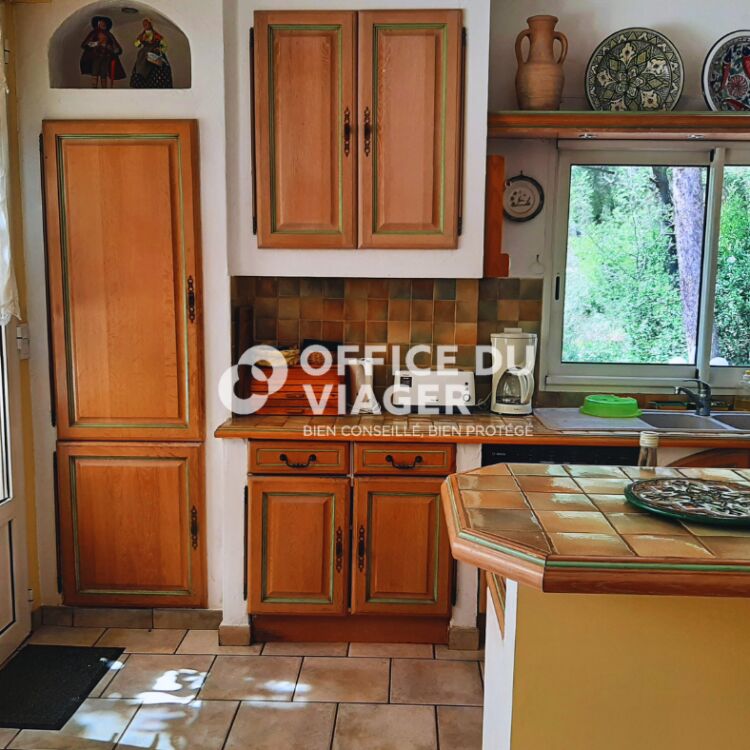 Appartement - 4 pièces - 159,85 m²