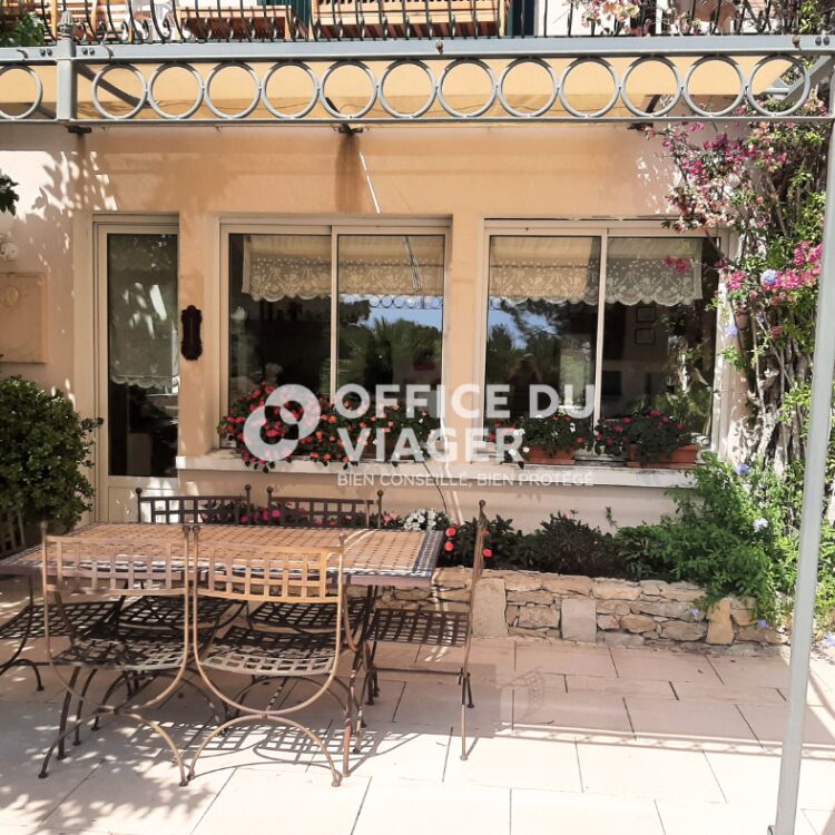 Maison - 7 pièces -  238,35 m²