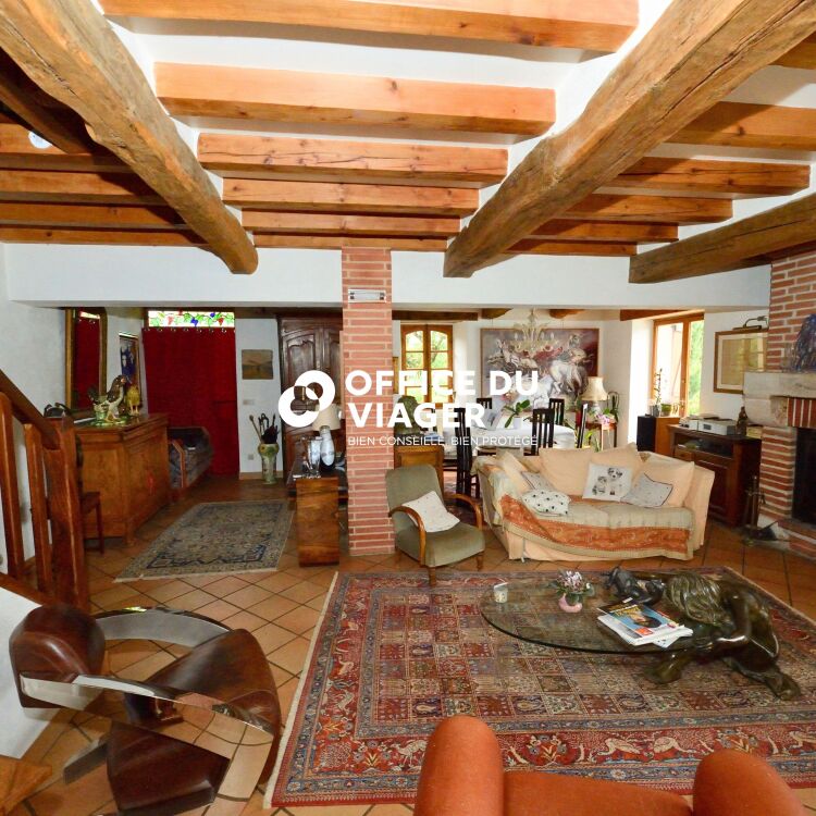 Maison - 6 pièces - 196,03 m²
