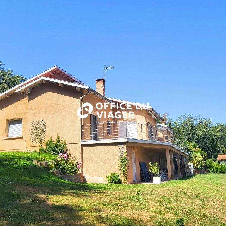 Maison - 7 pièces - 207,38 m²