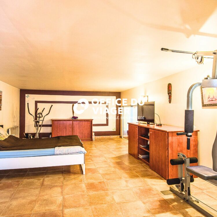 Maison - 10 pièces - 291 m²