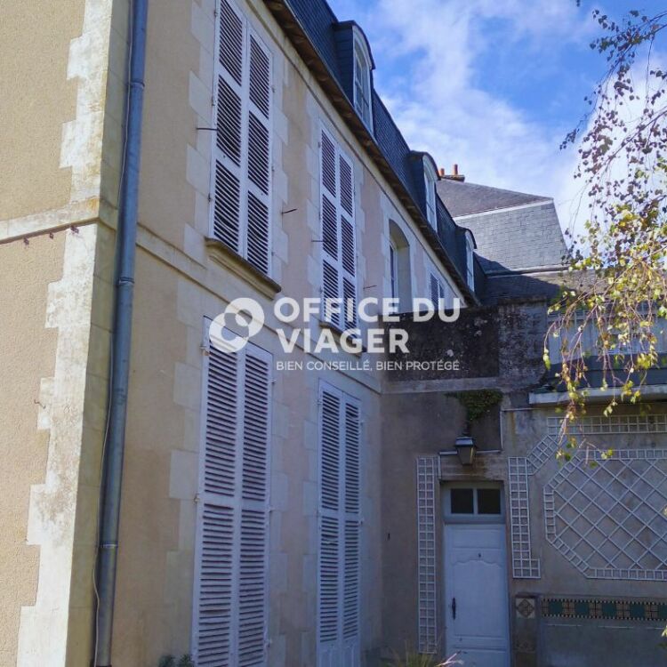 Maison - 12 pièces - 408 m²