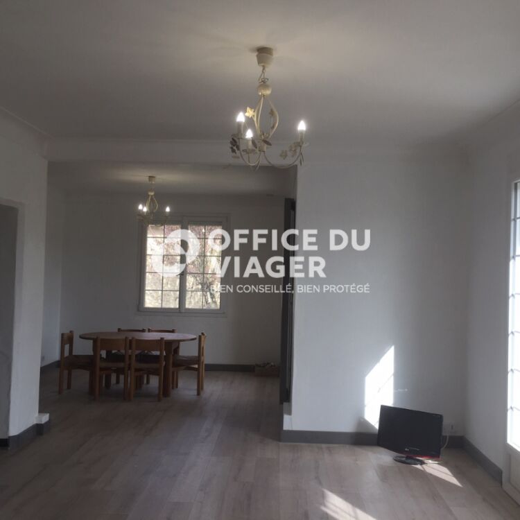 Maison - 8 pièces - 180 m²