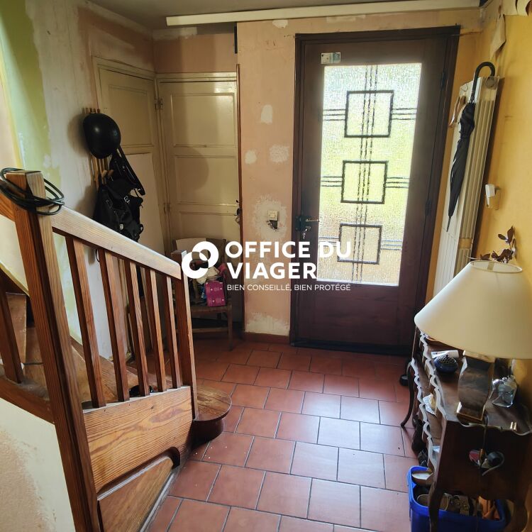 Maison - 9 pièces - 225 m²