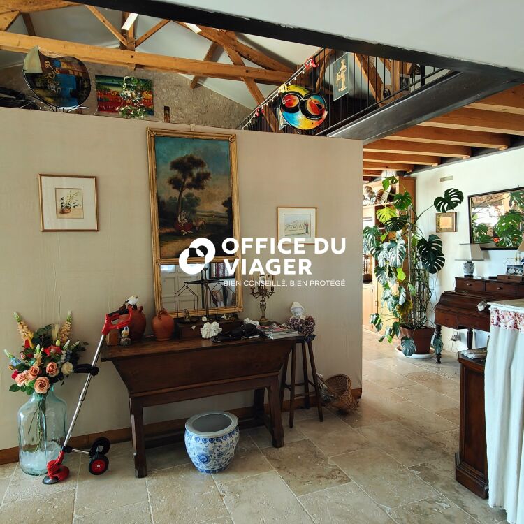 Maison - 5 pièces - 338,70 m²