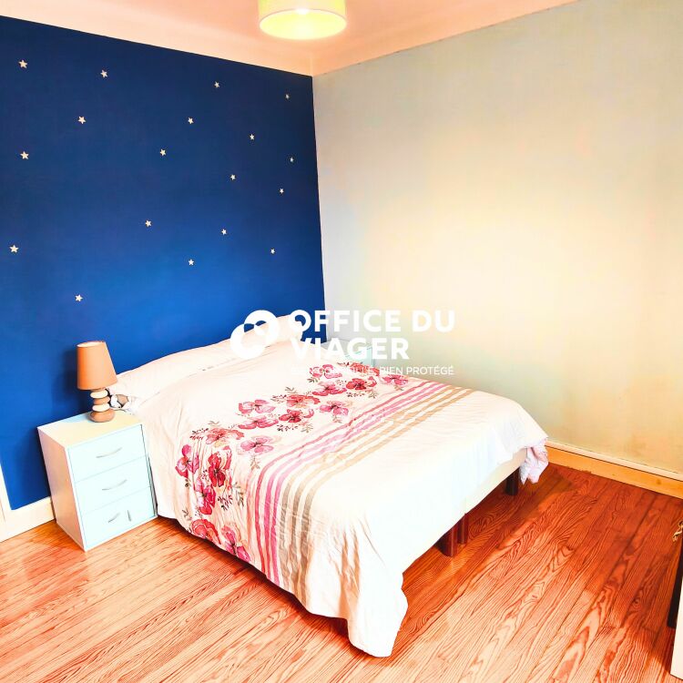 Maison - 6 pièces - 142,21 m²