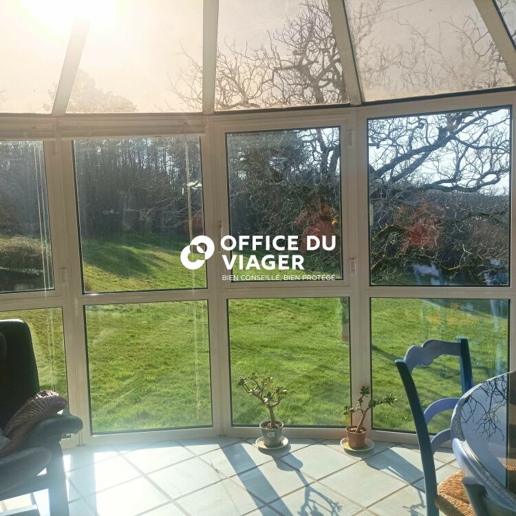 Ensemble immobilier - 6 pièces - 140 m²