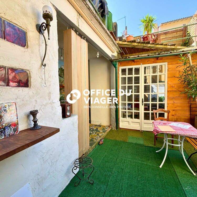 Immeuble - 5 appartements - 233,70 m²