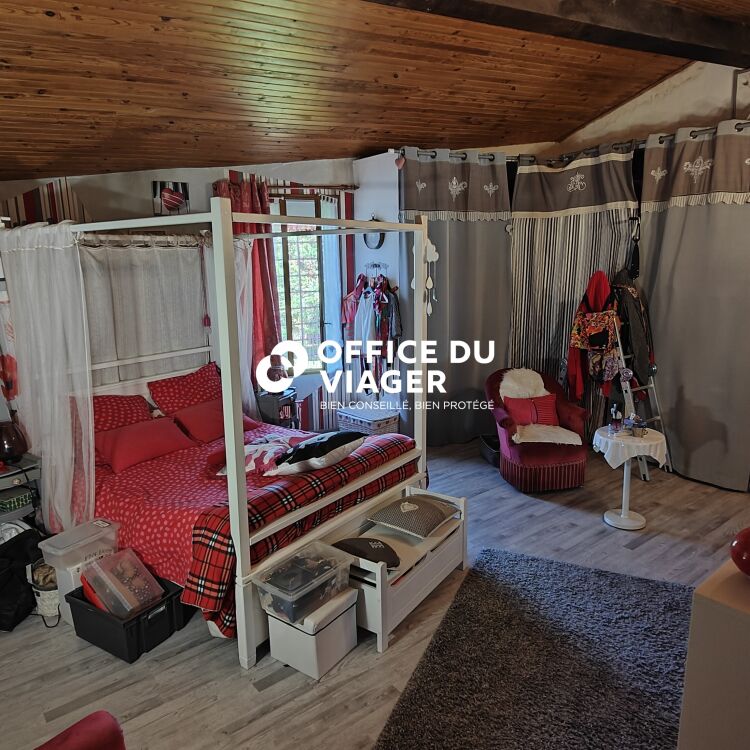 Maison - 6 pièces - 194 m²