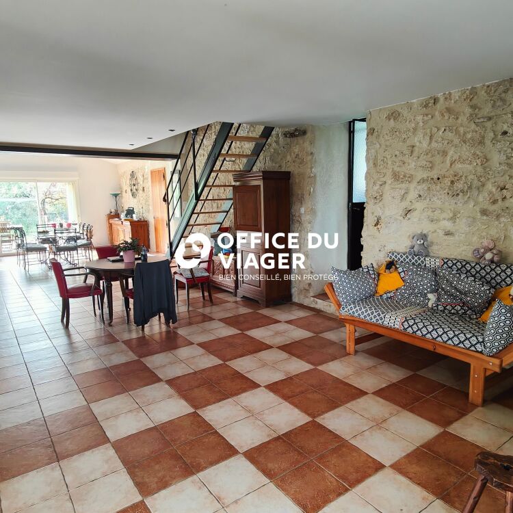 Maison - 4 pièces - 160 m²