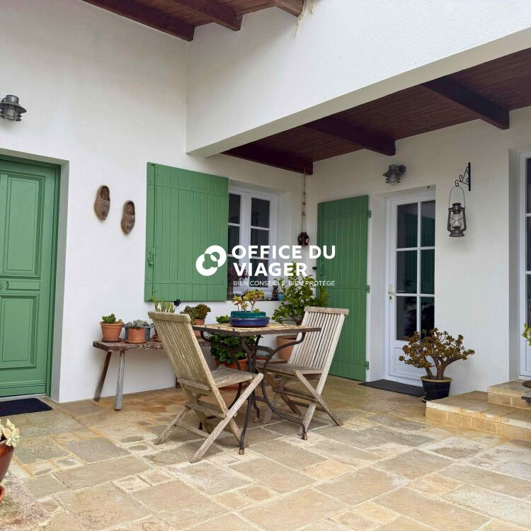 Maison - 6 pièces - 226 m²