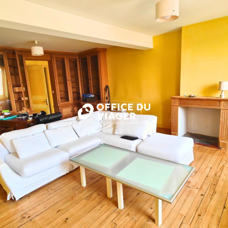 Maison - 6 pièces - 185 m²