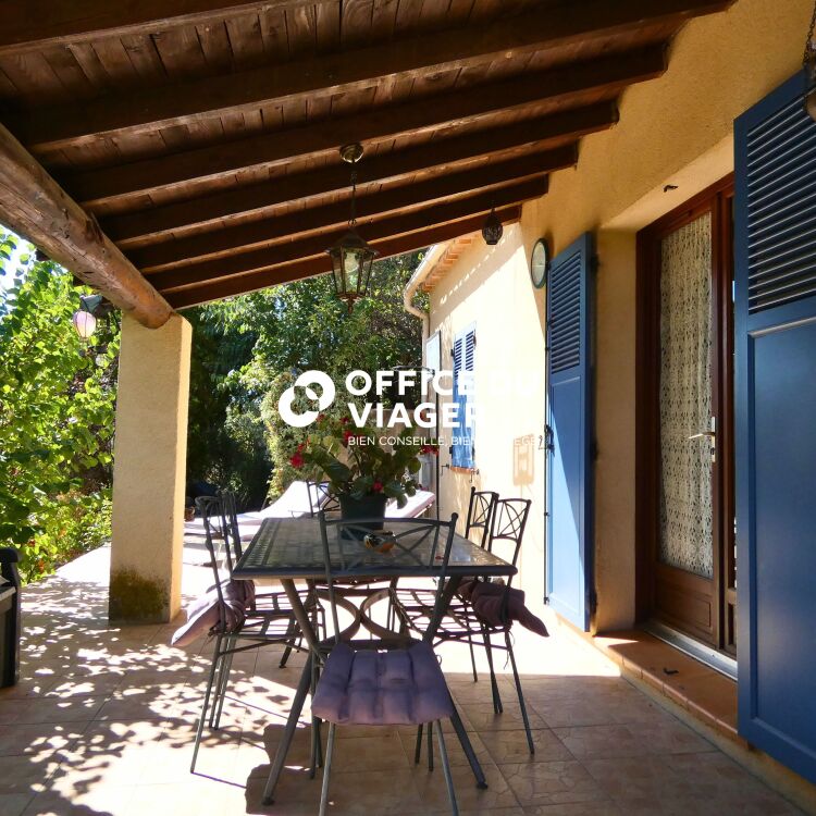 Maison - 8 pièces - 177 m²