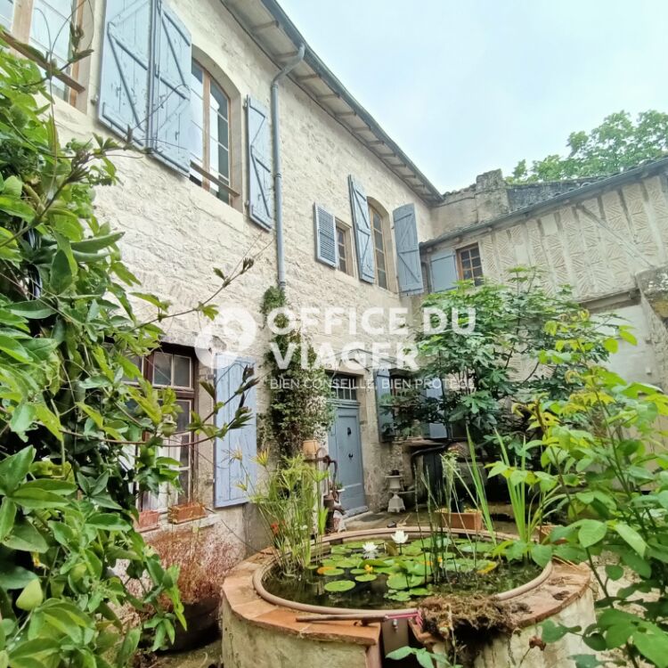 Maison - 13 pièces - 446 m²