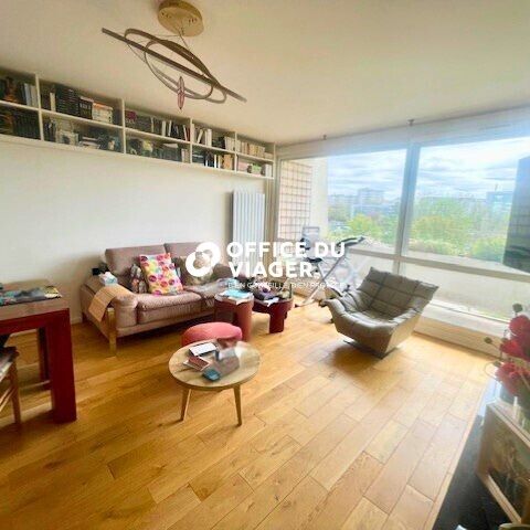 Appartement- 3 pièces - 69.86 m²
