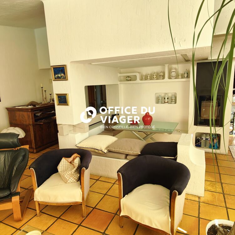 Maison - 6 pièces - 180 m²