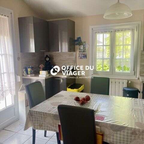 Maison - 5 pièces -  106 m²