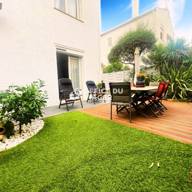 Maison - 6 pièces - 148 m²