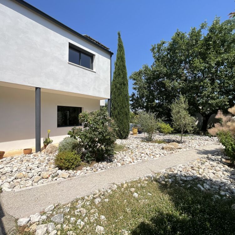 Maison - 7 pièces - 190 m²