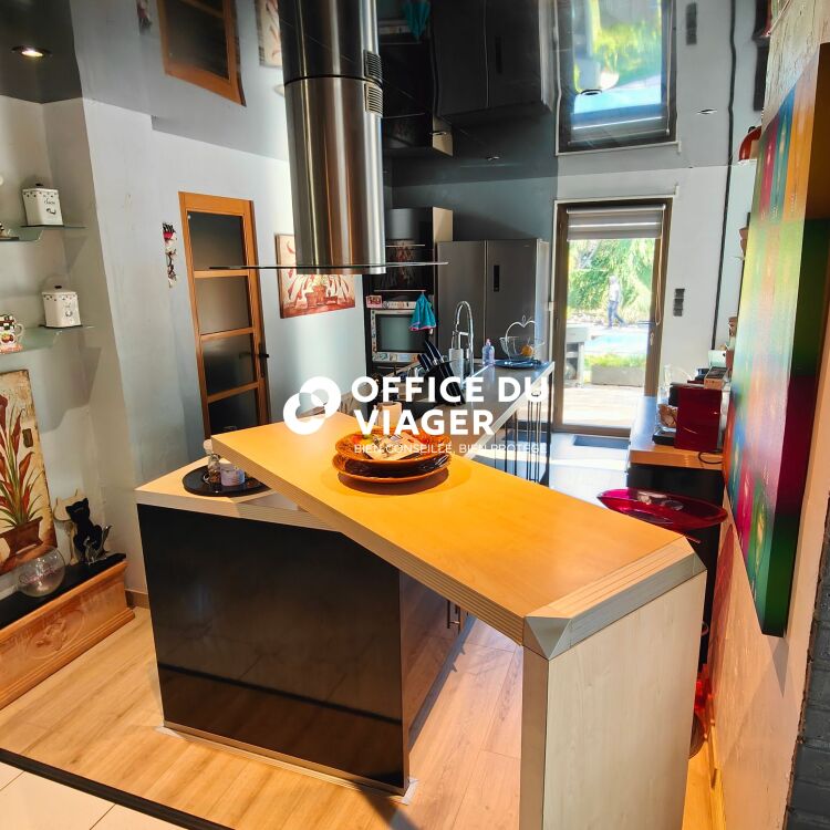 Maison - 5 pièces - 192 m²