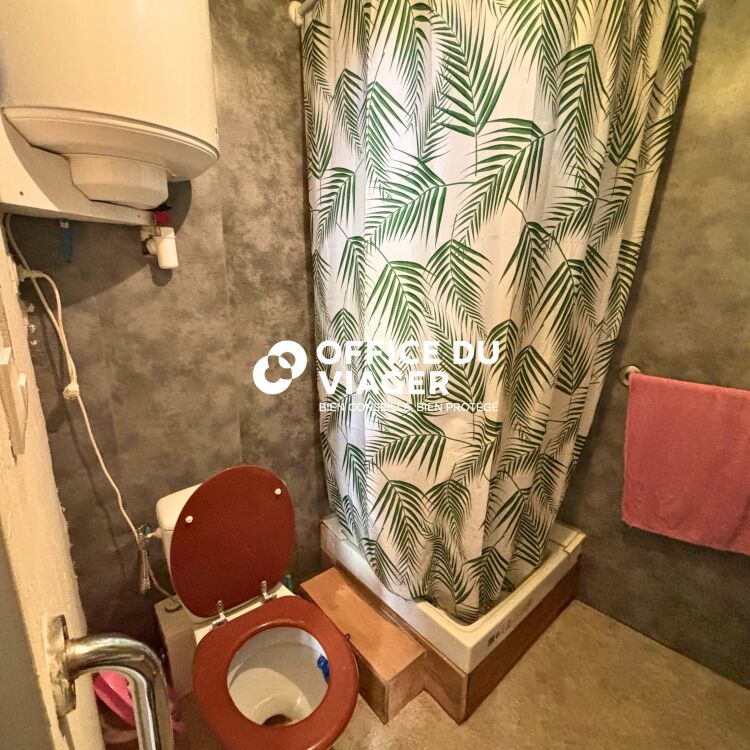 Immeuble - 5 appartements - 233,70 m²