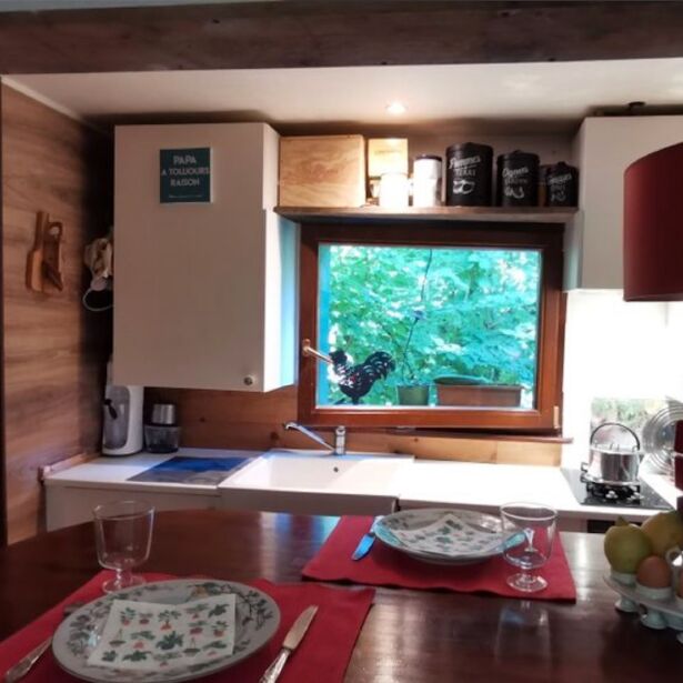 Île avec deux maisonnettes - 2 pièces - 60 m²
