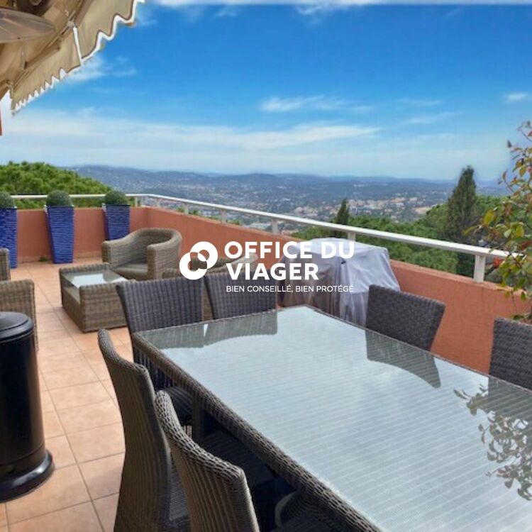 Appartement - 5 pièces - 152 m²