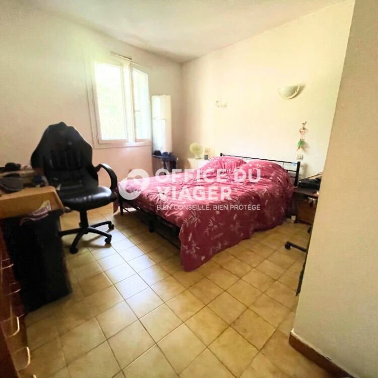 Maison divisée en 2 appartements - 153 m²