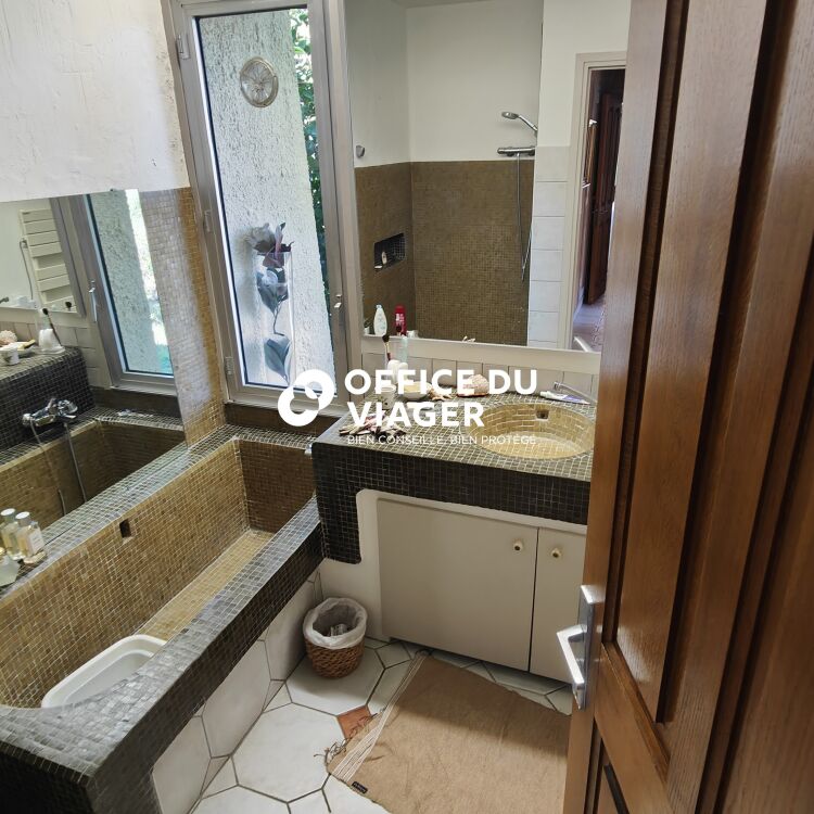 Maison - 6 pièces - 180 m²