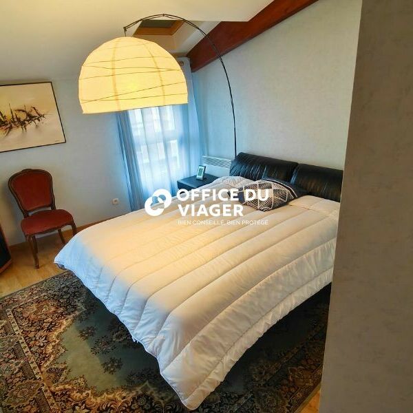 Appartement - 5 pièces - 145 m²