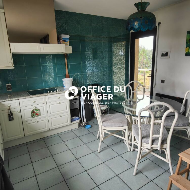 Maison - 6 pièces - 228,35 m²