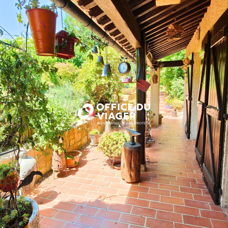 Maison - 7 pièces - 158 m²