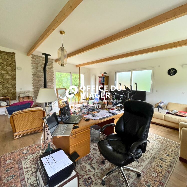 Maison - 5 pièces - 242,80 m²
