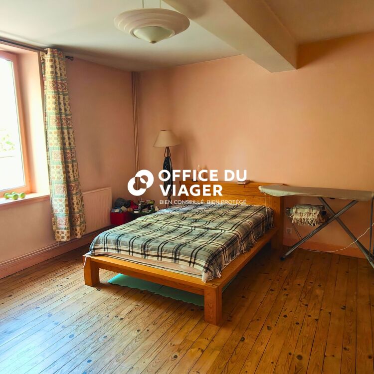 Maison - 6 pièces - 185 m²