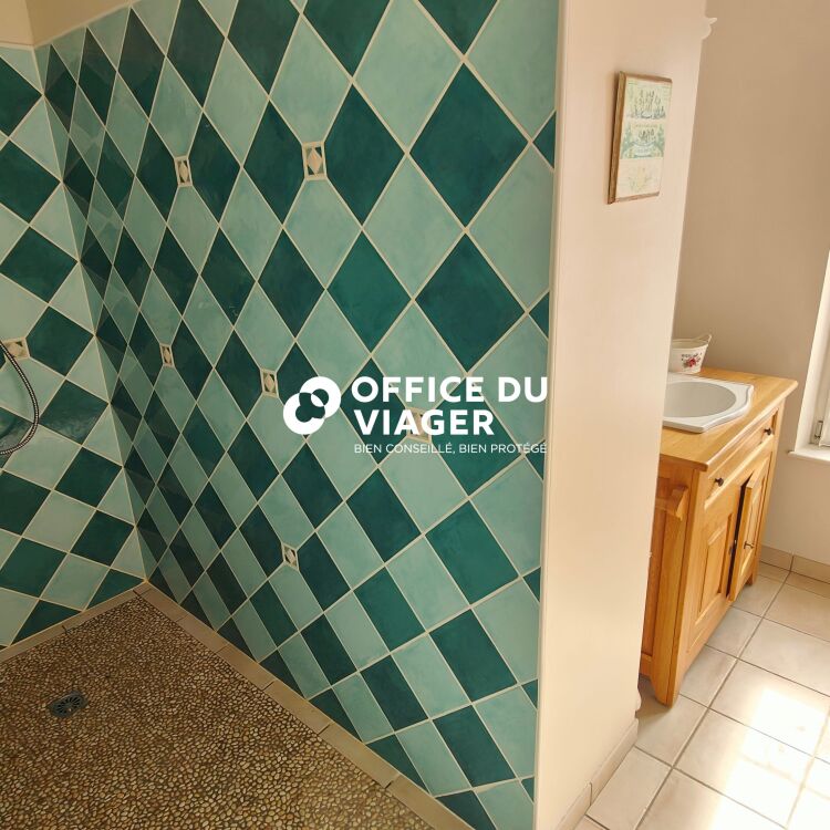 Maison - 9 pièces - 240 m²